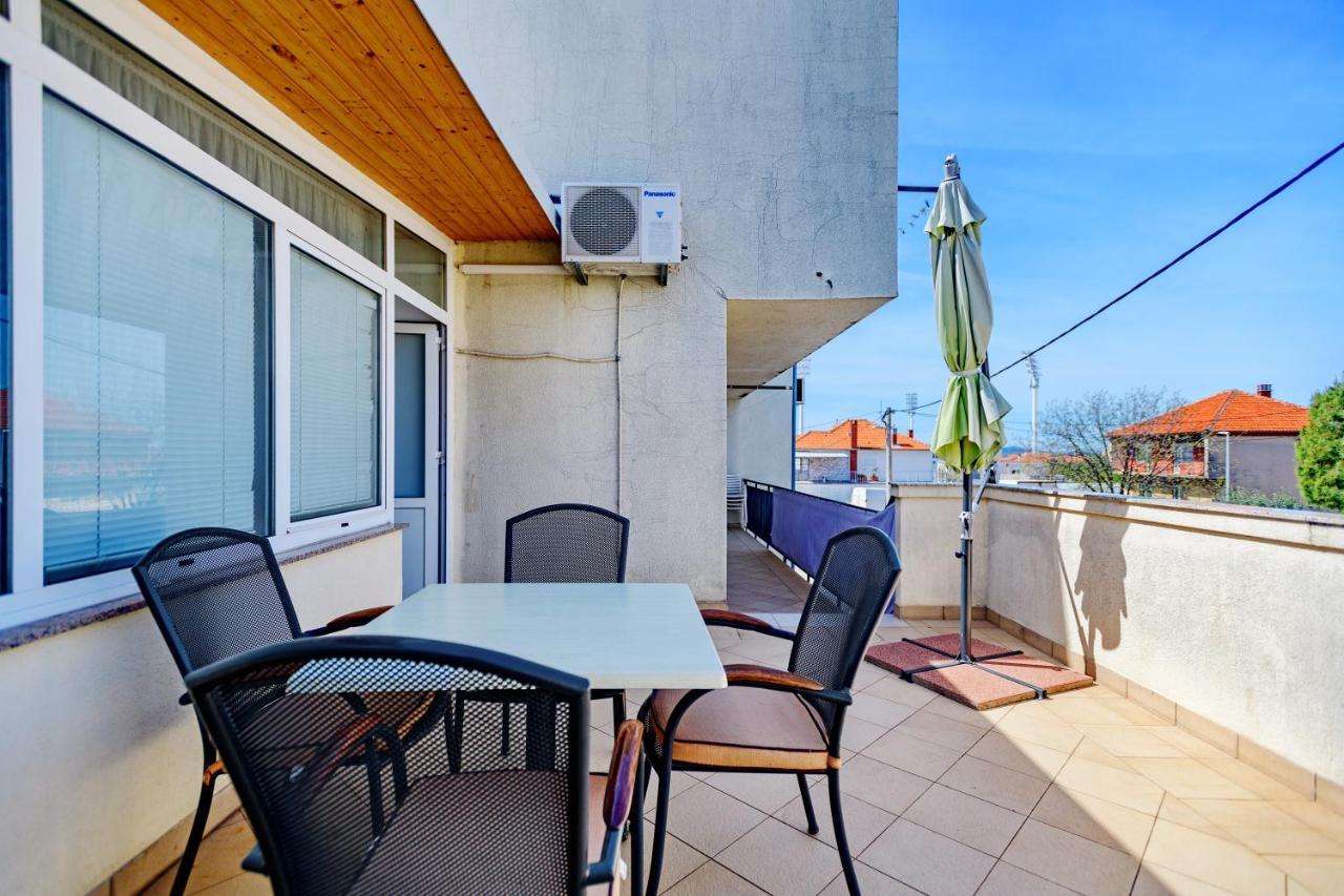 Comfort Holiday Apartment Zadar - With Parking And Balcony Exterior photo