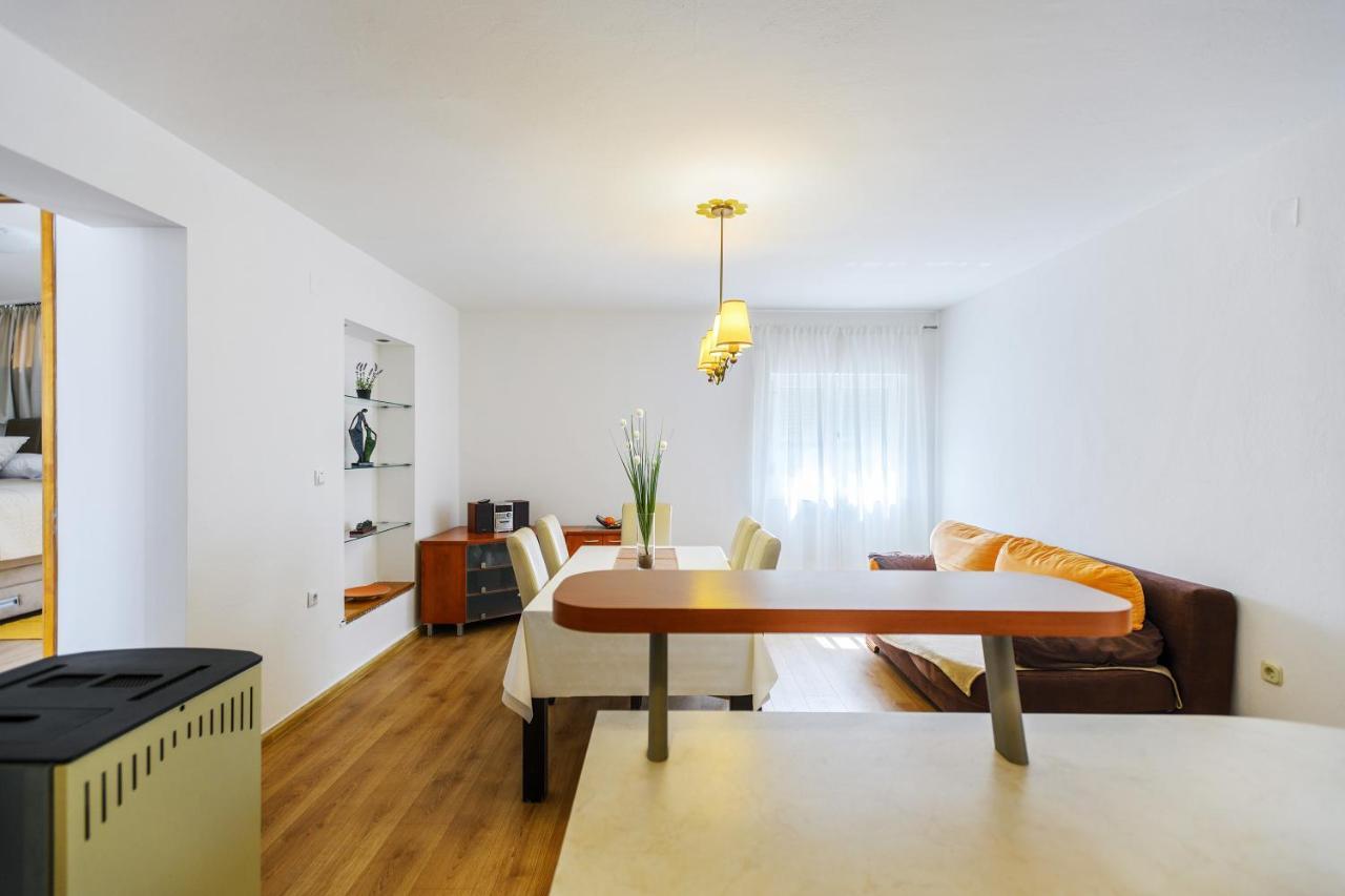 Comfort Holiday Apartment Zadar - With Parking And Balcony Exterior photo
